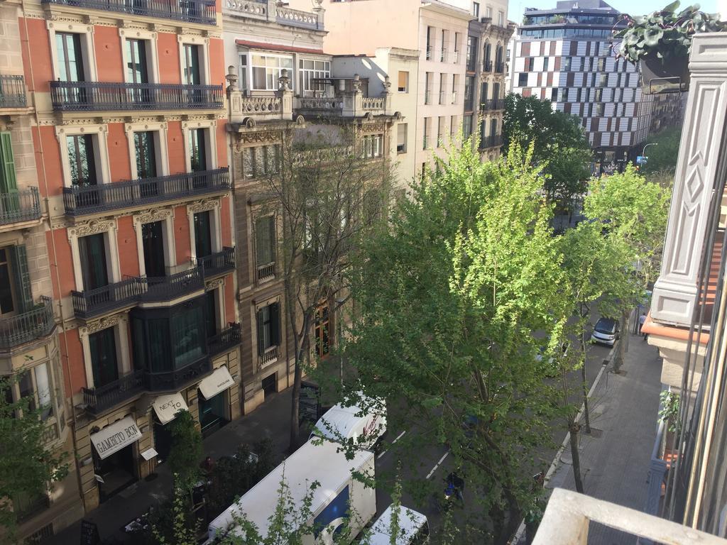 Petit Rosselló Apartamento Barcelona Exterior foto