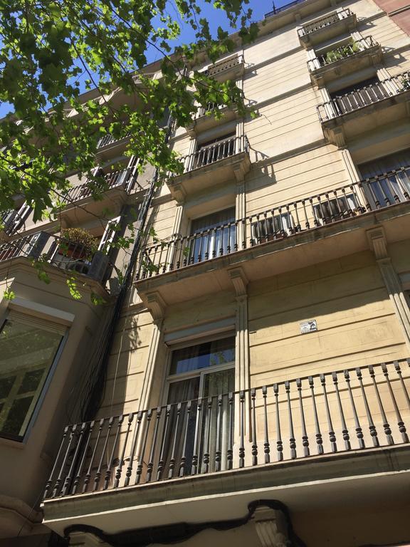 Petit Rosselló Apartamento Barcelona Exterior foto